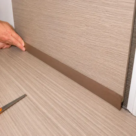Bande d'étanchéité en mousse flexible