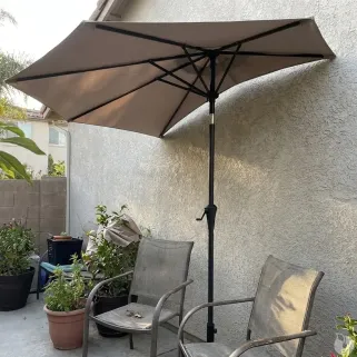 Parasol de terrasse demi-rond taupe Ø 2,70 m avec manivelle - Toile polyester 160 g/m²
