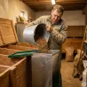 Mangeoires à trémie galvanisées chiens 12 Kg
