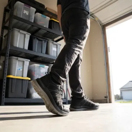 Baskets de marche homme synthétiques noires - Tige basse