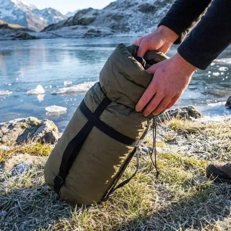 Sac de couchage extrême DCA France - Confort jusqu'à -21°C - Vert armée