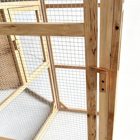 Volière hexagonale en bois traité avec sas et abris