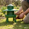 Mangeoire Trémie pour Volailles 4kg avec Pieds et Couvercle - Ø33 cm