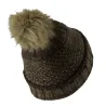 Bonnet pompon vert en tricot recyclé