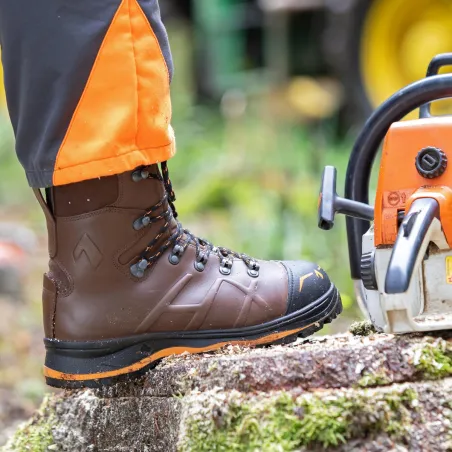 HAIX Trekker Mountain : chaussures S3 anticoupure classe 1