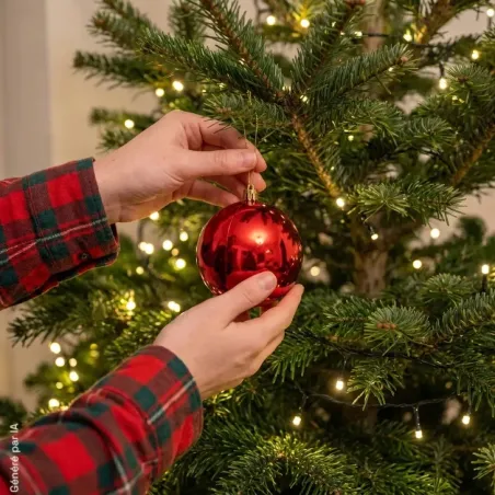 Lot de 100 Boules de Noël Assorties - Rouge, Doré, Vert - Tailles 4 à 8 cm