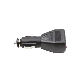 Adaptateur allume- cigare / USB