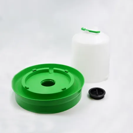 Abreuvoirs base profonde pour volailles 5, 8.5 ou 12 litres Abreuvoirs base profonde pour volailles 5, 8.5 ou 12 litres