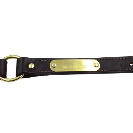 Collier cuir chocolat + plaque laiton gravée Collier cuir chocolat + plaque laiton gravée