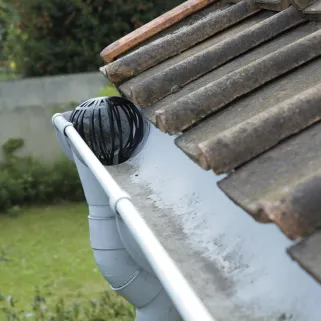 Filtres de protection pour gouttière. Filtre de tuyau de descente, blocage des feuilles (Lot de 2)