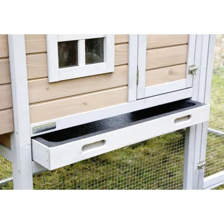 Poulailler "Grand luxe" avec renfort métallique Poulailler "Grand luxe" avec renfort métallique