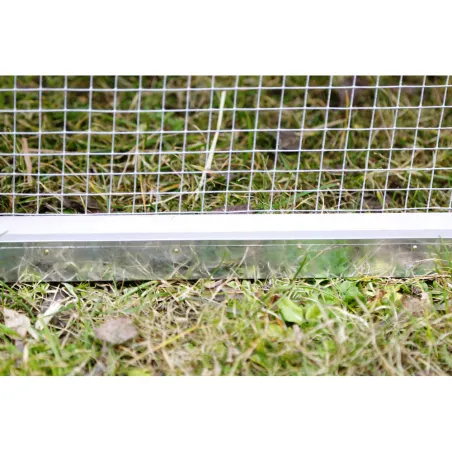 Poulailler "Grand luxe" avec renfort métallique Poulailler "Grand luxe" avec renfort métallique