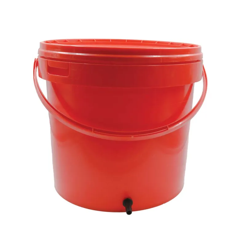 Seau spécial 15 litres pour abreuvoir automatique Seau spécial 15 litres pour abreuvoir automatique