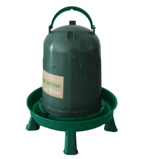 Abreuvoir gradué plastique recyclé 10 L – Sur pieds et écologique | Ducatillon