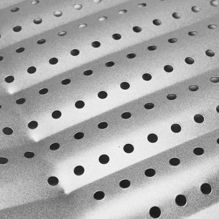 Plaque perforée
