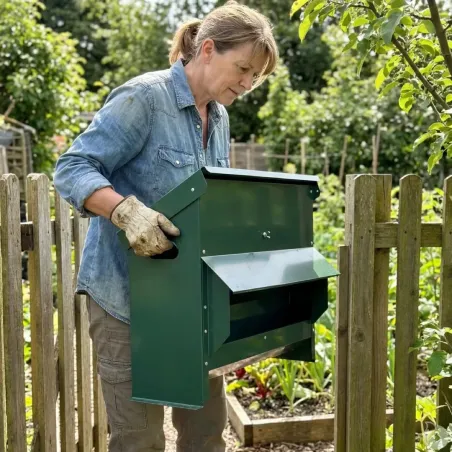 Mangeoire galvanisée verte anti gaspillage 20 kg