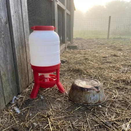 Mangeoire anti-gaspillage sur pieds 40L Gaun – Grande capacité