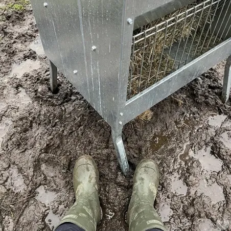 Râtelier mangeoire d'extérieur pour mouton et chèvre 1M