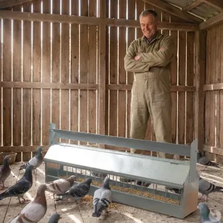 Mangeoire à rouleau pour pigeon 1m