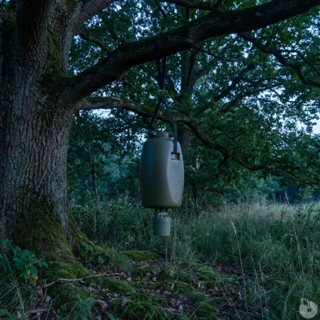 Kit Agrainoir 6V Bidon 60L Batterie et Pince de Suspension