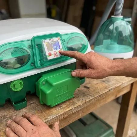 Couveuse ET Super 24 + humidificateur