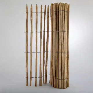 Ganivelle en Châtaignier - Longueur 5m x Hauteur 1,5m - Espacement 6-7 cm