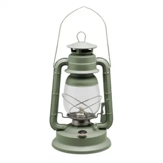 Lampe tempête à pétrole