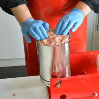 Poussoir à saucisses Reber professionnel 7L