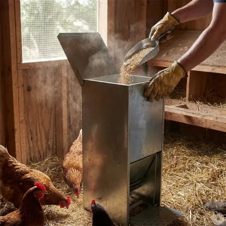 Mangeoire métallique anti nuisibles 12 kg