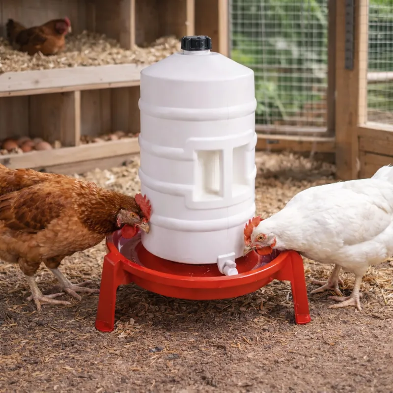 Abreuvoir fût plastique 20L avec poignée et pieds - Rouge et blanc - NOVITAL