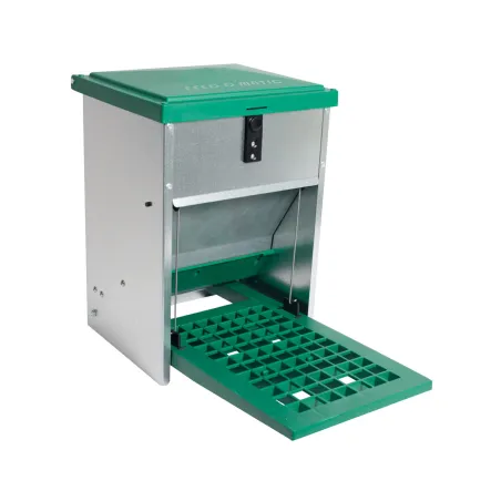 Abreuvoir métal galvanisé 30 L + Mangeoire à trémie anti nuisibles Feedomatic 5kg