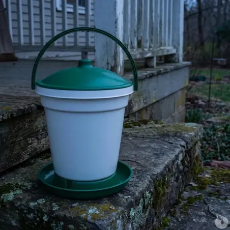 Abreuvoir seau à anse blanc et vert contenance 18 L Olba