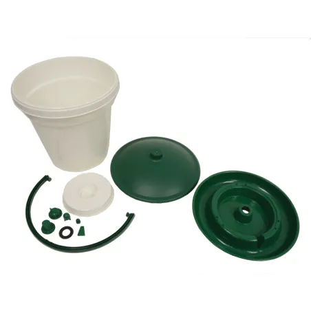 Abreuvoir seau à anse blanc et vert contenance 18 L Olba