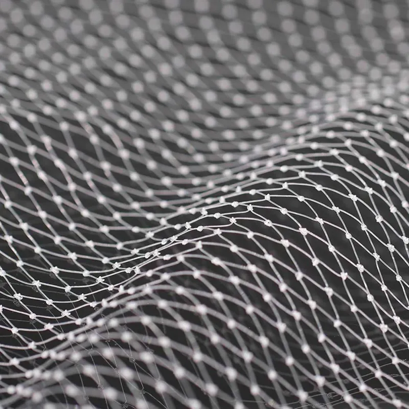Filet de Protection Anti-Oiseaux 4x5m - Maille 15x15mm en Nylon Résistant